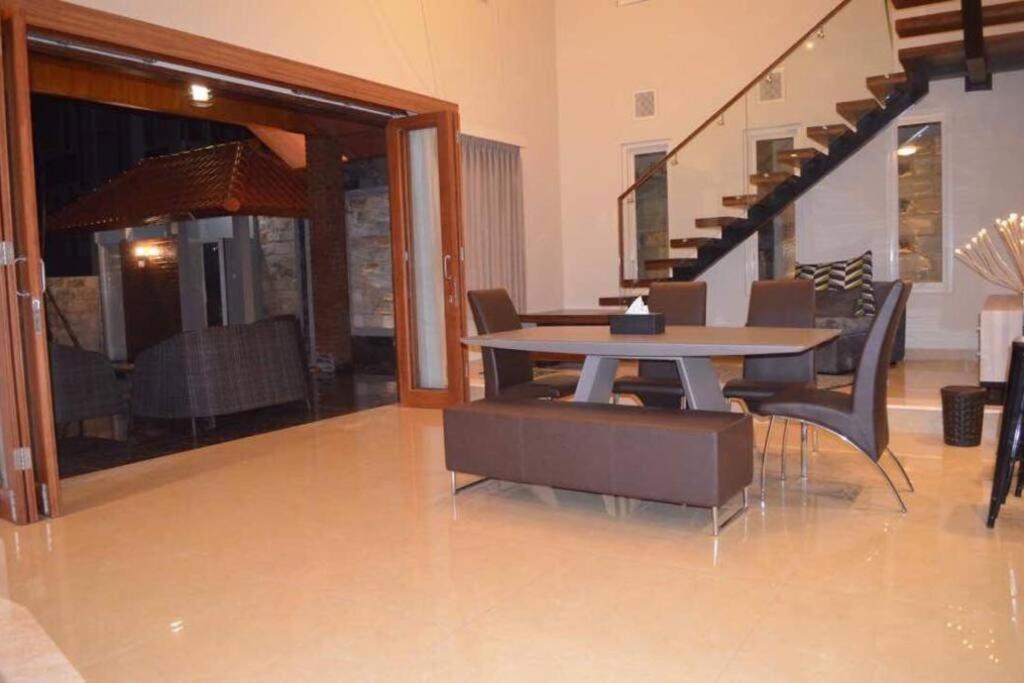 Villa Agro Kusuma Pinus R7 巴图 外观 照片
