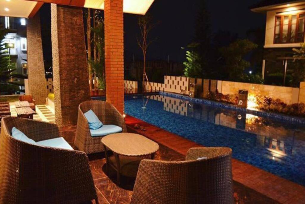 Villa Agro Kusuma Pinus R7 巴图 外观 照片
